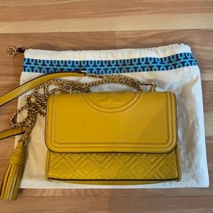 Small Tory Burch Fleming purse